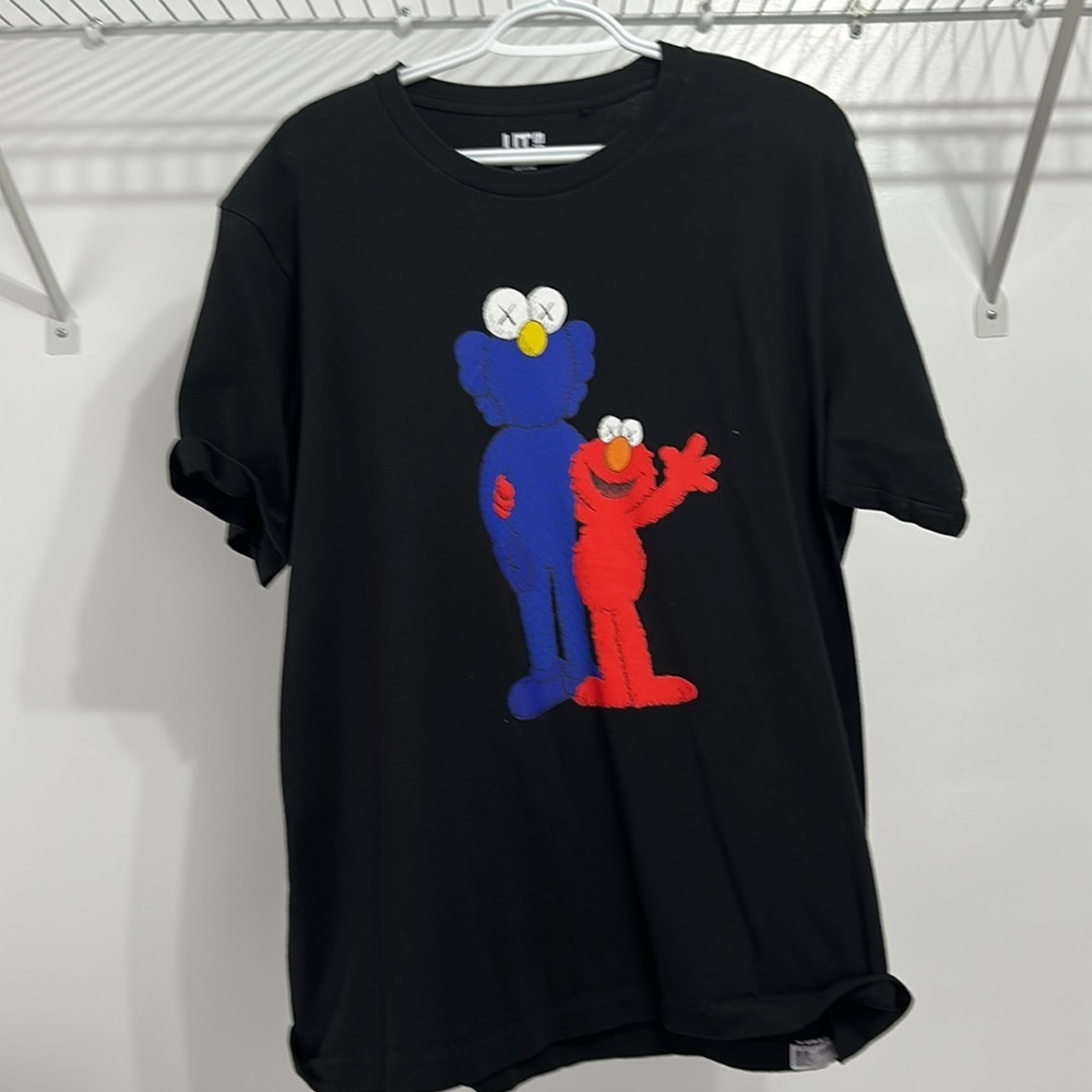 Uniqlo Kaws Elmo Sz XL Tee